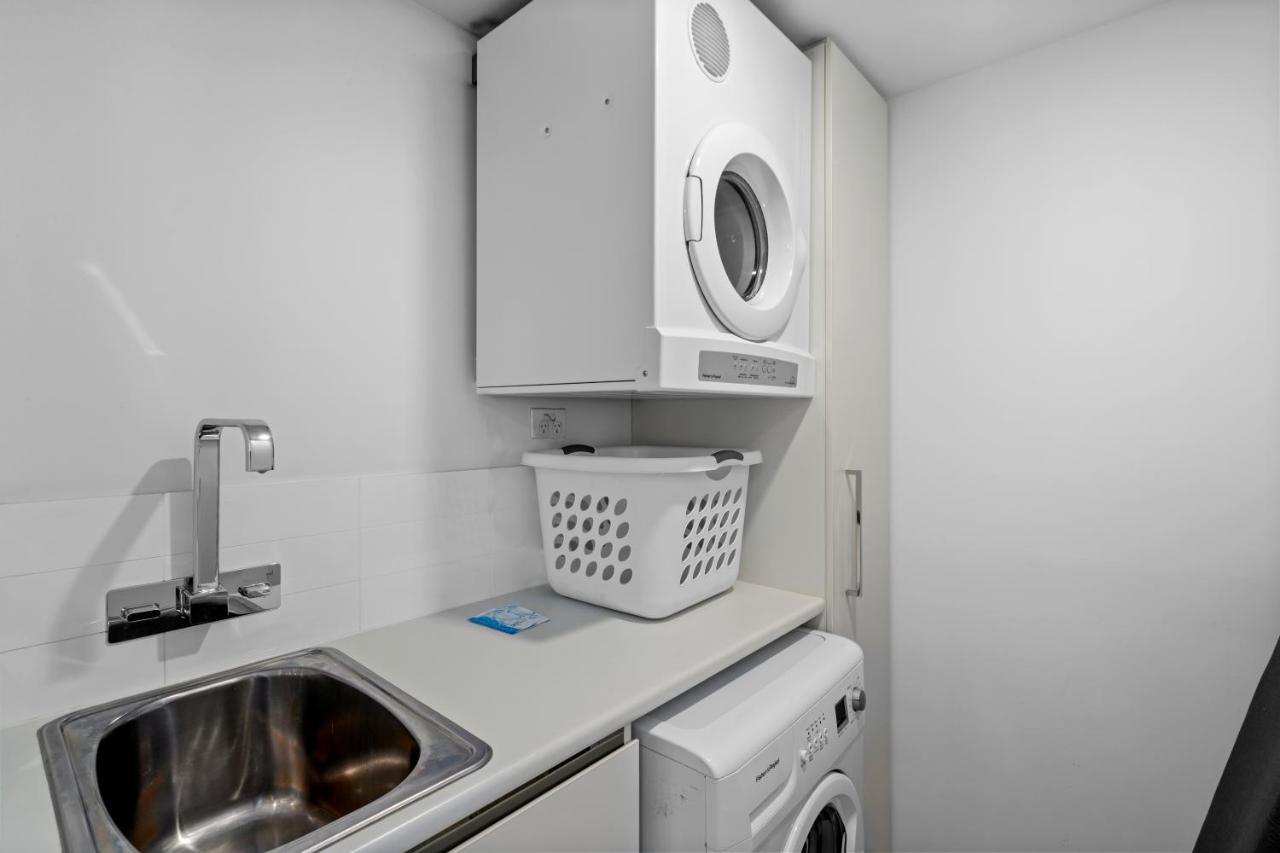 Soul Beachfront 3Brm Ocean View - Optimise Bnb Голд-Кост Экстерьер фото